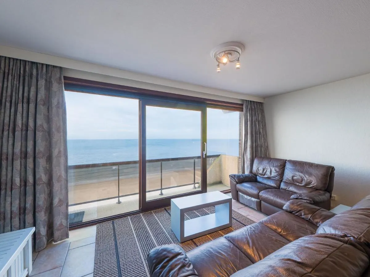 Bright Apartment Near The Center contacts